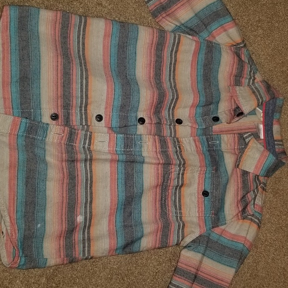 Bundle: 5 shirts & 1 pair of jeans - Picture 7 of 8